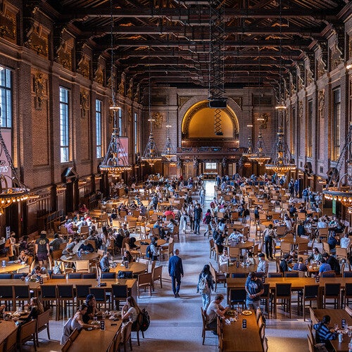 The historic and recently renovated Commons Dining Hall is the heart of the Yale Schwarzman Center, the university鈥檚 campus-wide student center established in 2015.